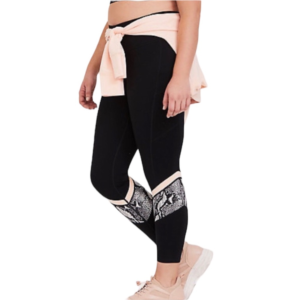Torrid Snakeskin PrintInset Wicking Active Legging - Picture 5 of 10